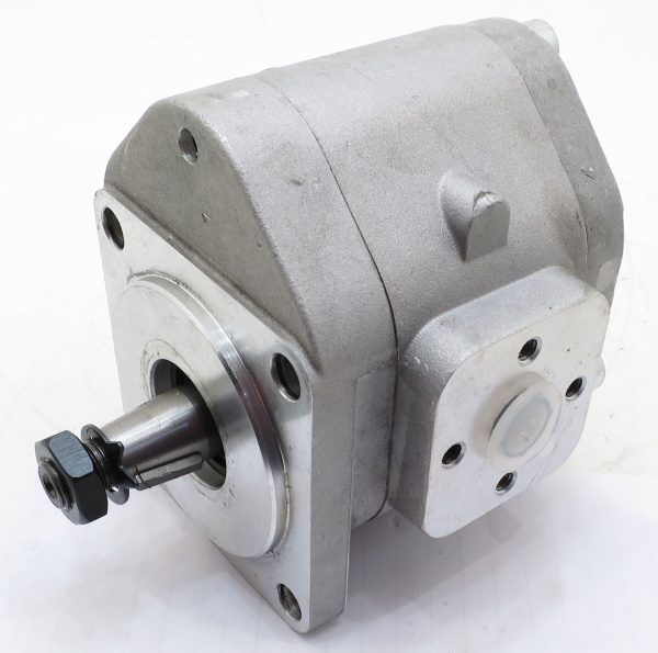 Pompa Idraulica FORD Cod. 307001-3300